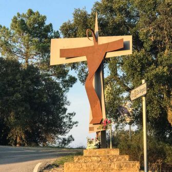Cross at Els àngels, Girona