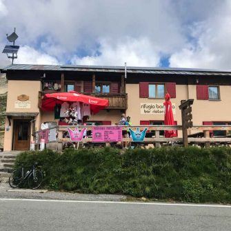 Rifugio Bonetta restaurant and hostel at the top of the Passo di Gavia 
