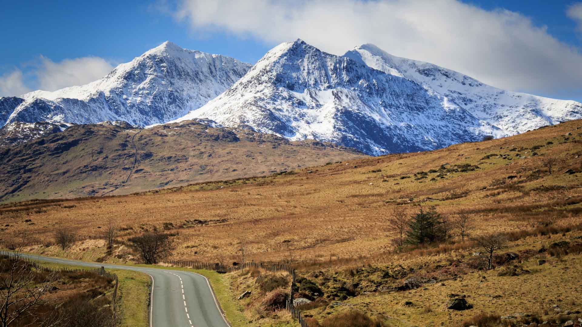 Cycling Snowdonia, North Wales: where to go, ride and stay!